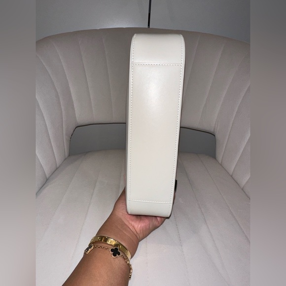 LE 5 À 7 Hobo Bag in White - Saint Laurent - Brand New! - Picture 8 of 9